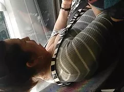 おばさん赤い髪が吸うために動揺し、健康な ...