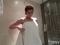 ダチ弄白美人 女性 向け av コスプレ