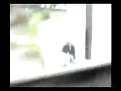 クソ毛深い小さな胸の愛撫の穴の完全な指  ...